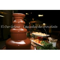 EL OSO GOLOSO - SERVICIO DE CASCADAS CON FONDUE DE CHOCOLATE