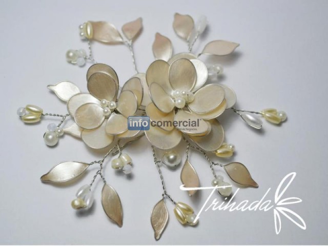Tocado de Flores Redondas Duo - Accesorios para Novias