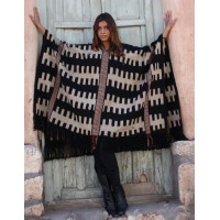 3 ponchos de guarda pampa $ 7500.-