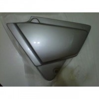 Cacha Lateral Maverick Black Star 150 Gris Izquierdo