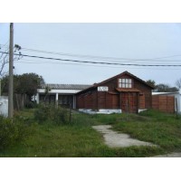 Ex local comercial en venta, ideal para Hostel, en Costa Azul | 9979