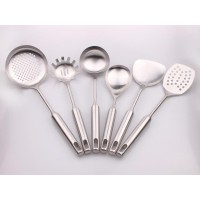 Set de los utensilios de cocina