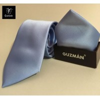 Conjunto corbata y pauelo celeste