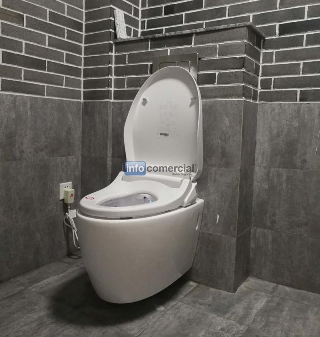 SAT530 Desagualr  por pared bide asiento inodoro inteligente